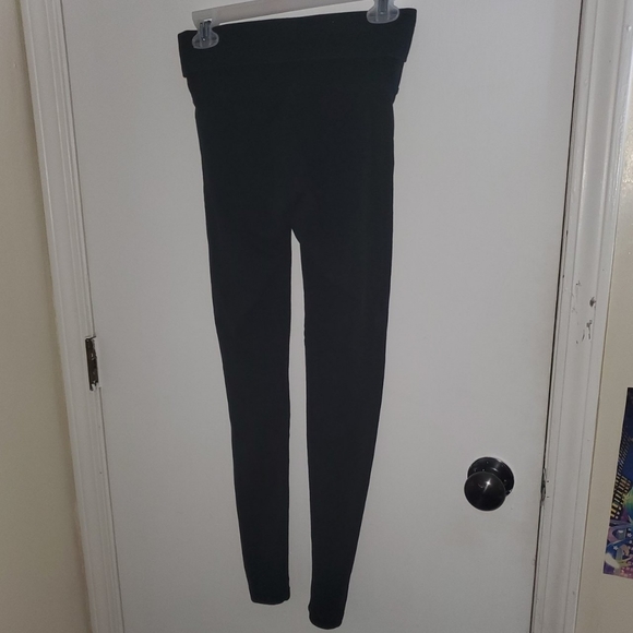 Victoria's Secret Pink Foldover Leggings in Black - Picture 2 of 2